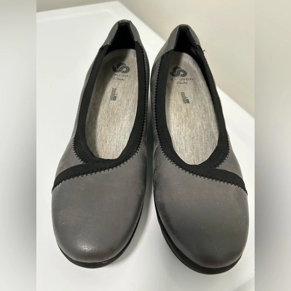 Clark’s Cloudsteppers Wedge Pumps Gray Black Size 9
